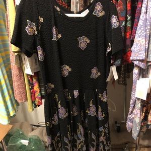 XL LuLaRoe Elegant Amelia